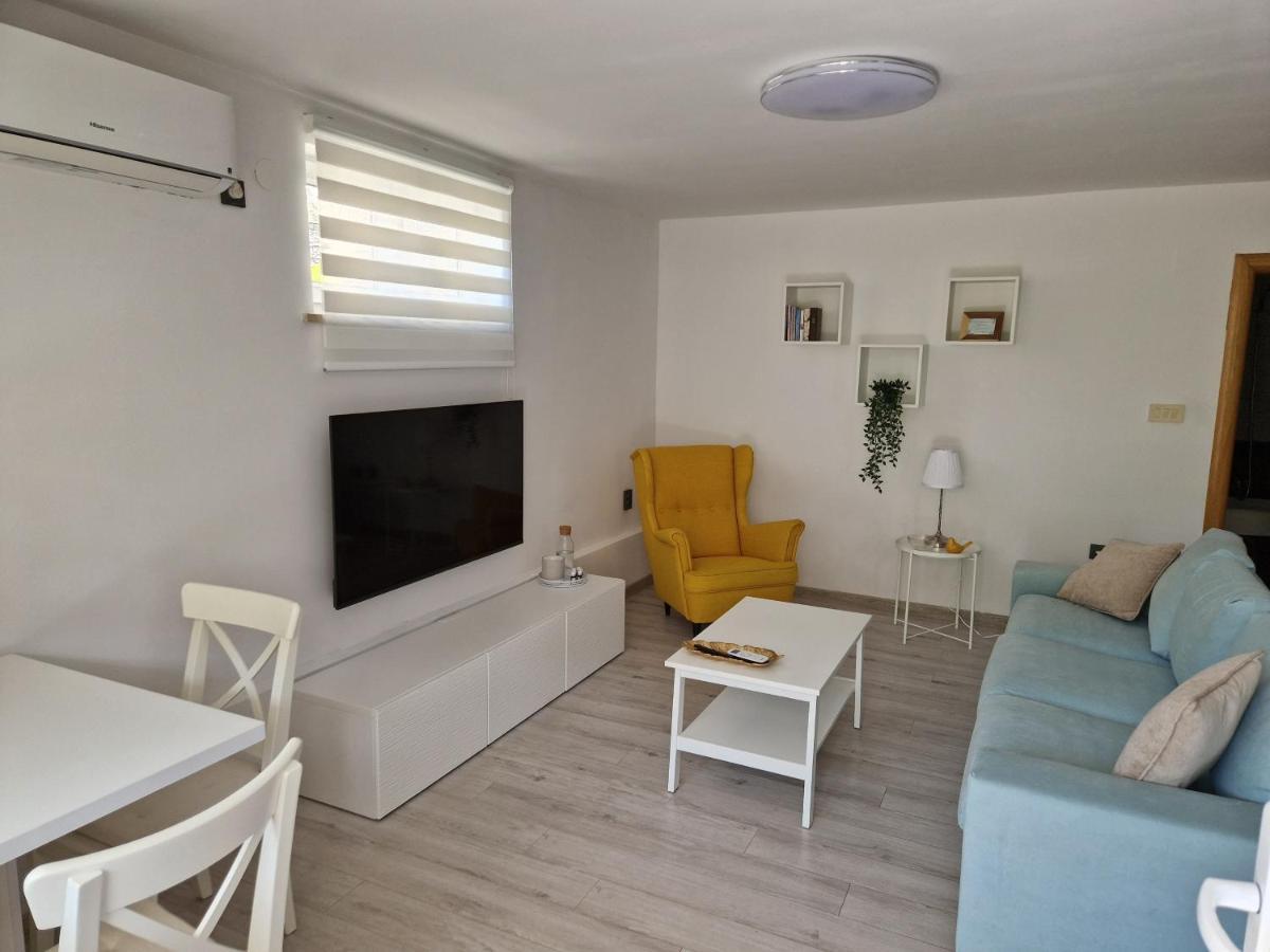 Apartman Jurjevic Krk Town Esterno foto