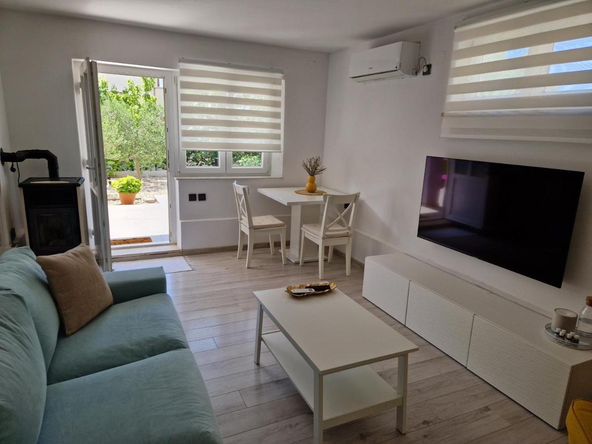 Apartman Jurjevic Krk Town Esterno foto